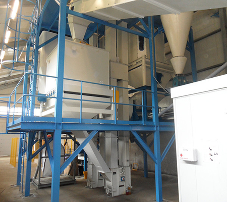 Modern Auto Poultry Feed Production Line 3.5-6.5mm Pig Feed Making Machine