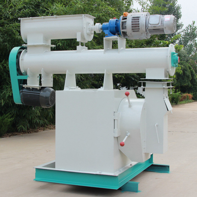SGS 0.5-1tph Animal Feed Pellet Machine For Poultry Feed