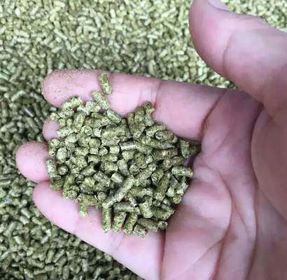 Livestock Chicken Rabbit Small Feed Pellet Machine 90-150kg/H